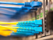 ንጽምብ ኦፕቲክ ፖለቲካ ዚጥቀመሉ ኦፕቲካልቲክ ኦፕቲካይቲ መሳርሒ እንታይ እዩ ፧